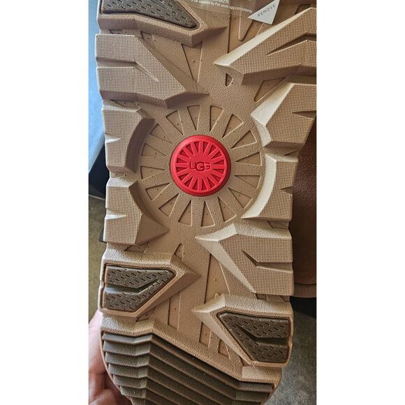 UGG Men's Burleigh Chelsea Boot, Chestnut, 11.5 Brand new with box. 100% AUTHENT - Picture 6 of 11